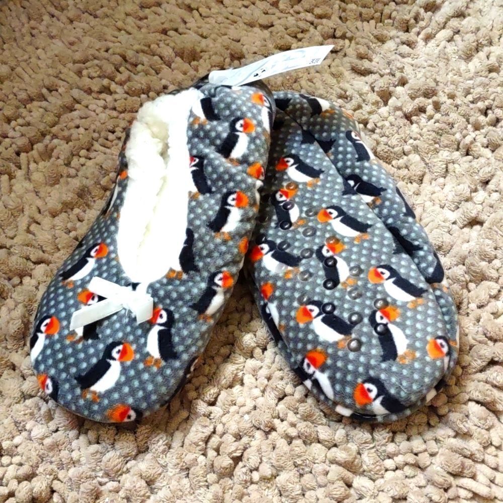 New Women's Fuzzy Babba Penguin Blue Gray White Black Slippers Socks One Size